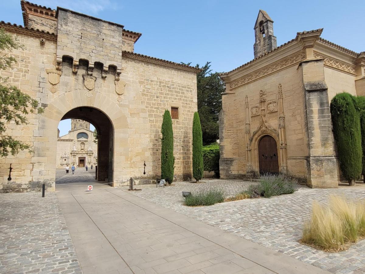 Hostatgeria De Poblet Hotel Exterior foto